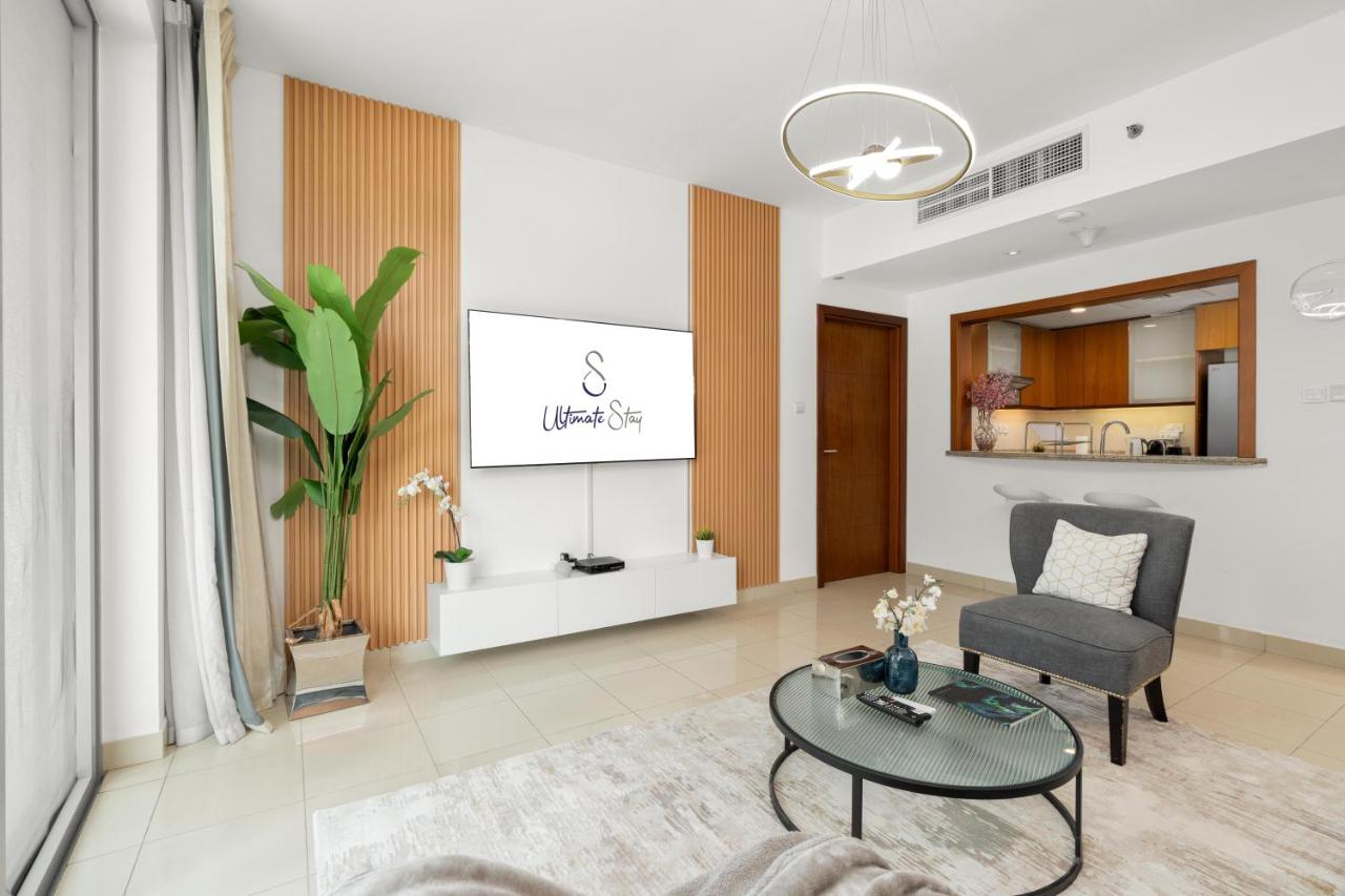 Ultimate Stay 2 BR Next to Burj Khalifa with Opera & Fountain Views - 4