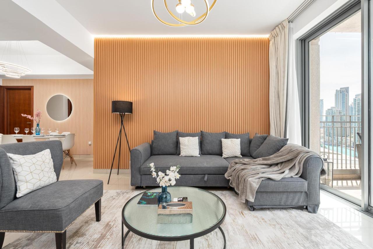 Ultimate Stay 2 BR Next to Burj Khalifa with Opera & Fountain Views - 3