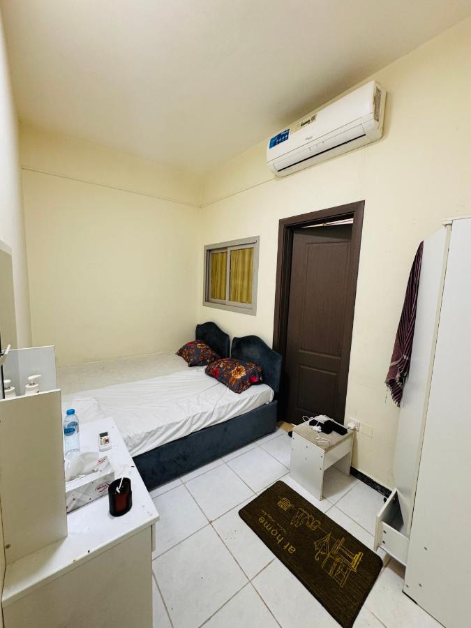 40 number building Opp GREENLAND - 4