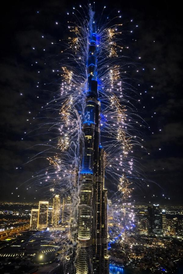 Luxury 3BR Apartment in Downtown In Burj Vista