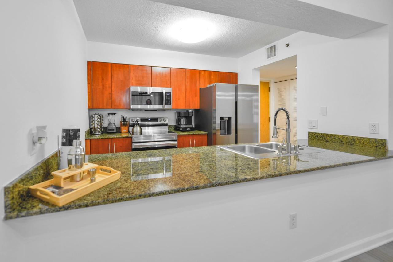 Dazzling Views in Brickell - 3