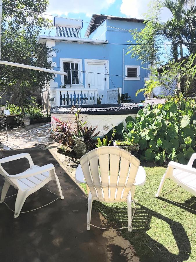 Powell's guesthouse - 4