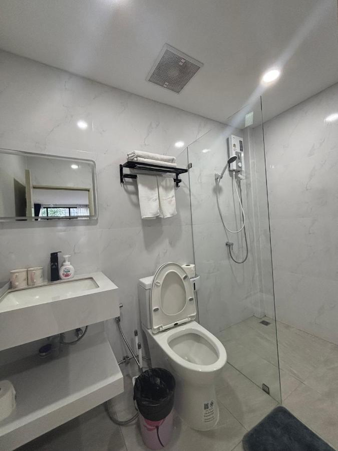 S Hostel sukhumvit 48 Near Phrakanong BTS 202 - 3