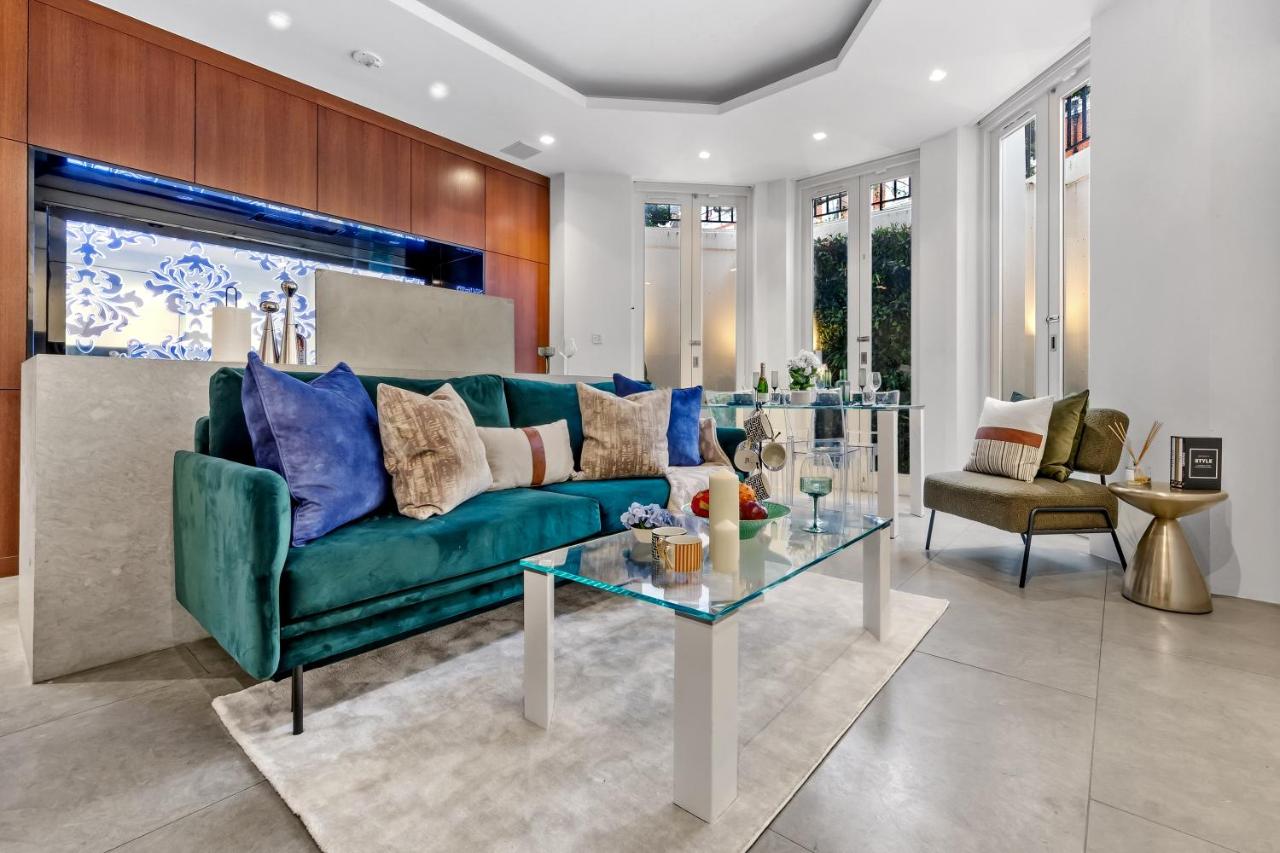 Luxury Kensington Retreat by Hyde Park