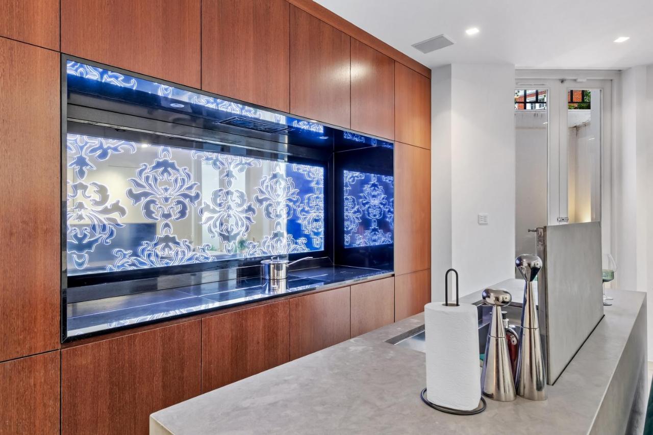 Luxury Kensington Retreat by Hyde Park - 4