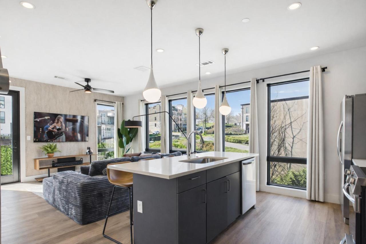 Cowboy Condo - Odyssey - Heart of Midtown