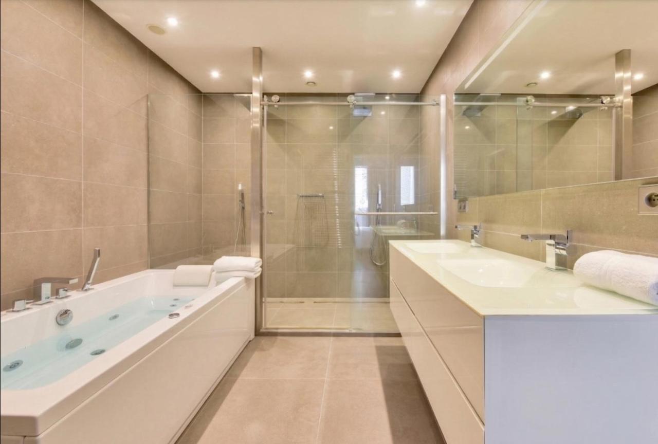 2 BR Montaigne Tour Eiffel - 3