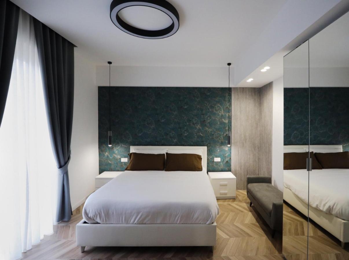 Mediterraneo Luxury Apartment a via Toledo, Super Centrale