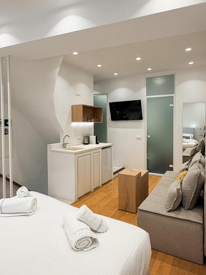 Voulas Sunset View Downtown Apartment by Mykonos Eight - 4