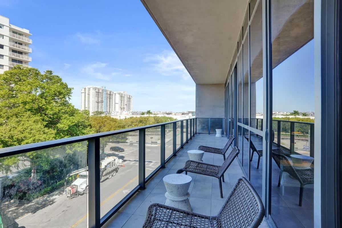 17WEST Spacious 3BR Apartment with Balcony 401 - 4
