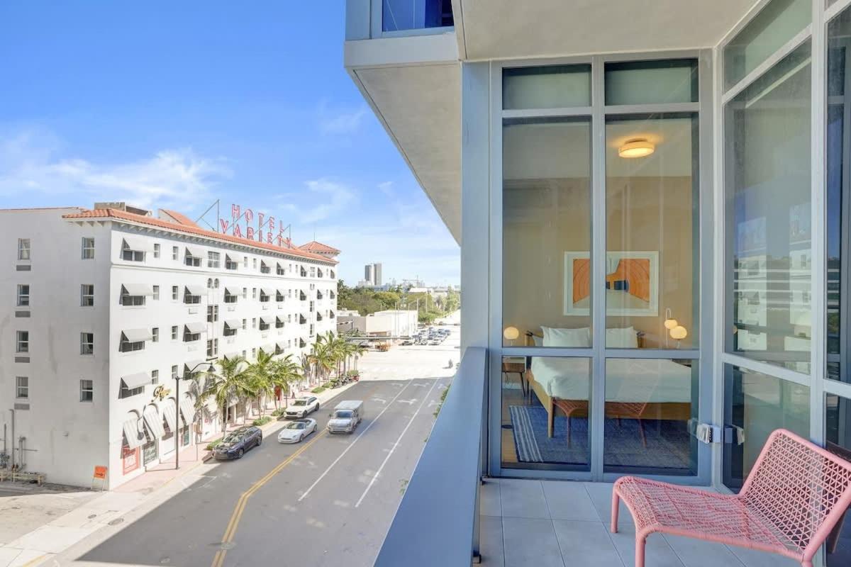 17WEST Spacious 2BR Apartment with Balcony - 405 - 3
