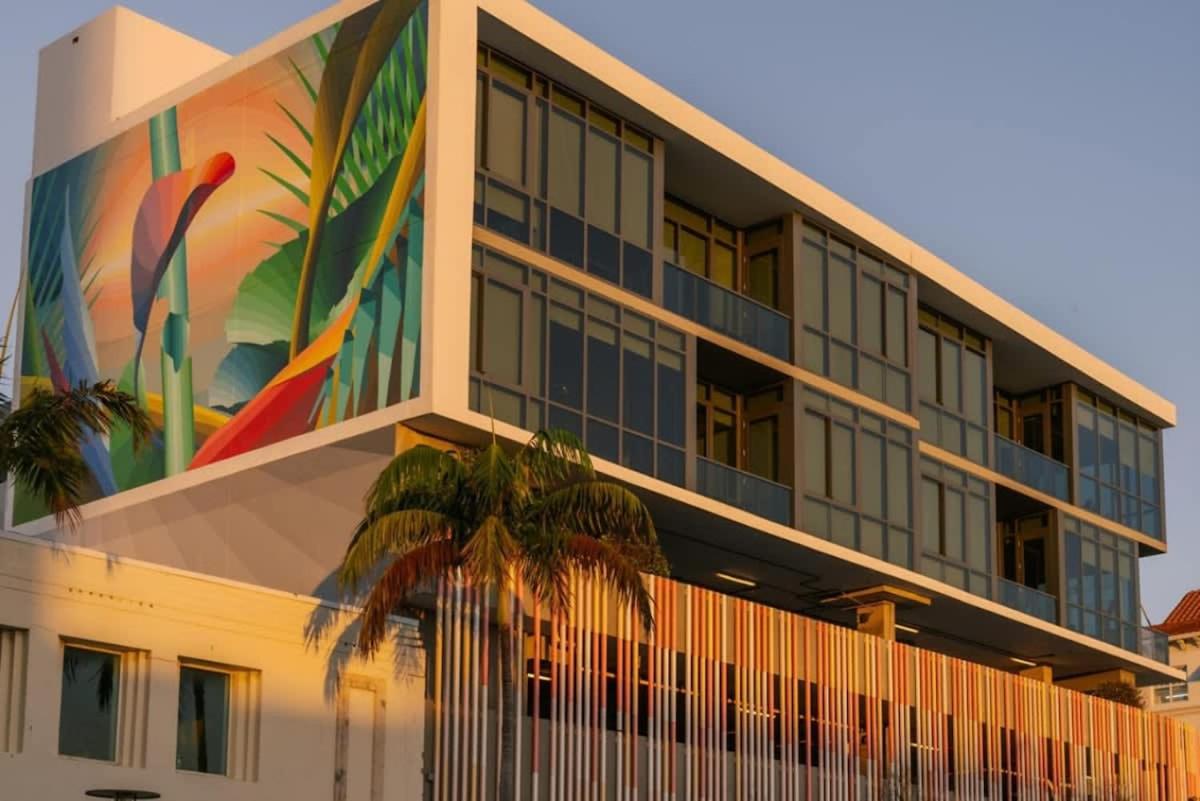 17WEST Spacious 3BR Apartment with Balcony 503 - 5