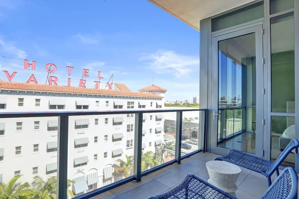 17WEST Spacious 2BR Apartment with Balcony 508 - 3