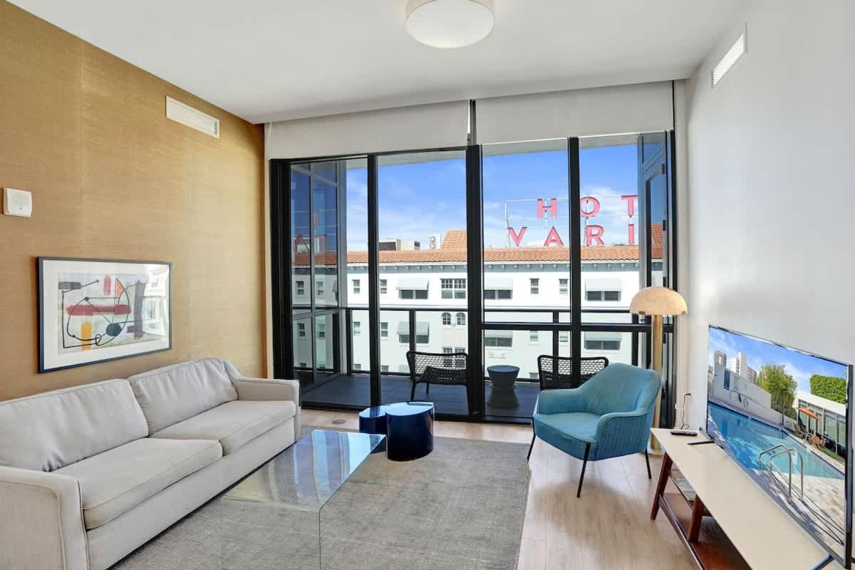 17WEST Spacious 2BR Apartment with Balcony 508 - 4