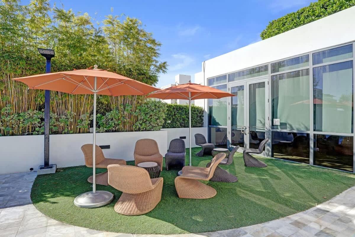 17WEST Spacious 3BR Apartment with Balcony -516 - 3