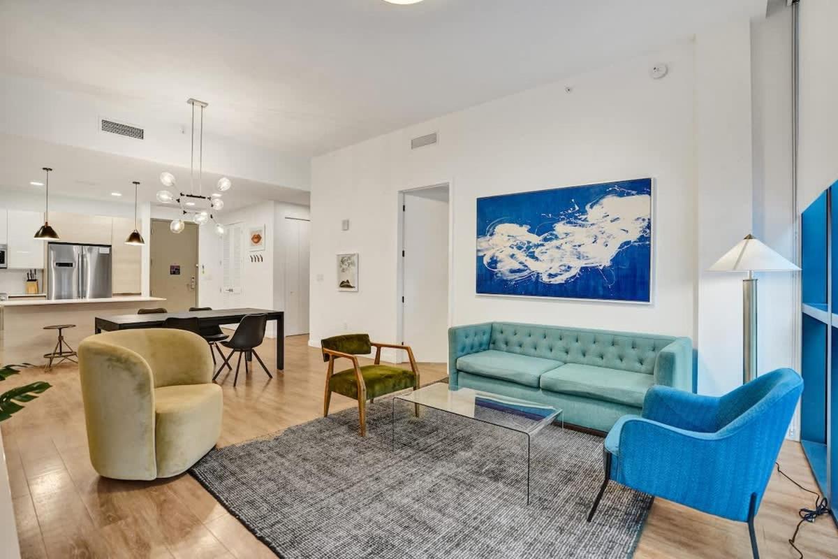 17WEST Spacious 3BR Apartment with Balcony 515 - 5