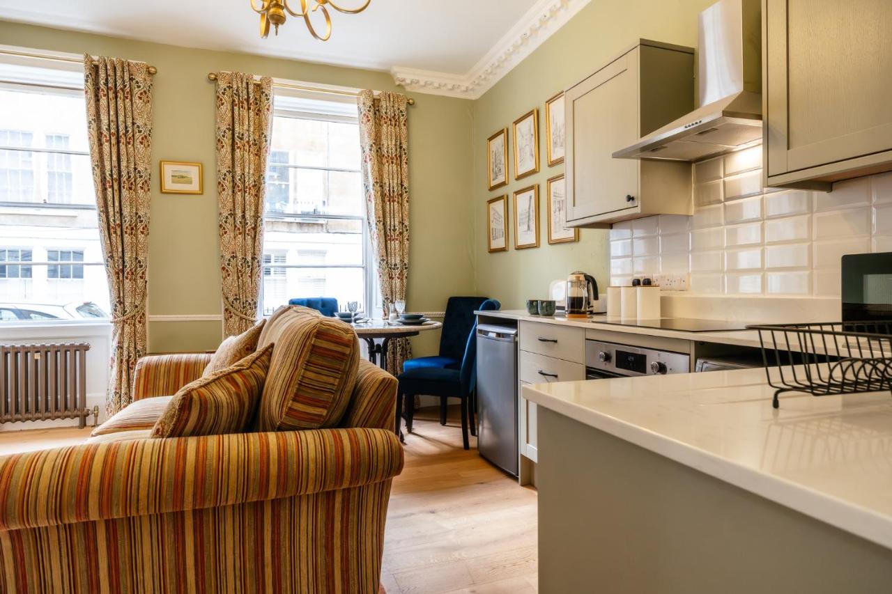 Stunning 1 Bedroom Flat in Central Bath - 3