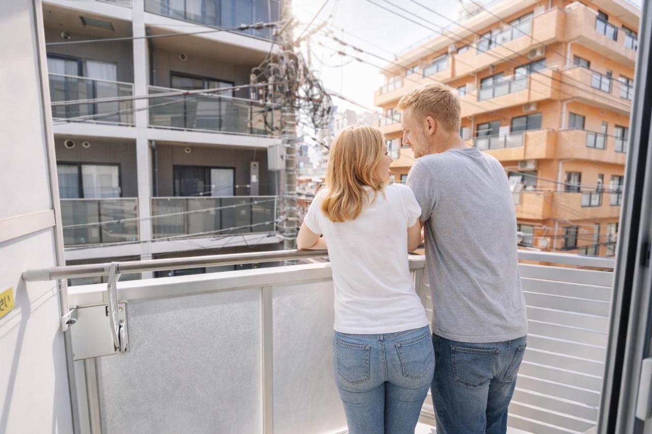 303Room,5-Minute Walk to Oshiage ,Private One-Bedroom Unit ,Near Tokyo Skytree ,Fully Equipped Kitchen & Bathroom ,Separate Wet and Dry Areas - 2