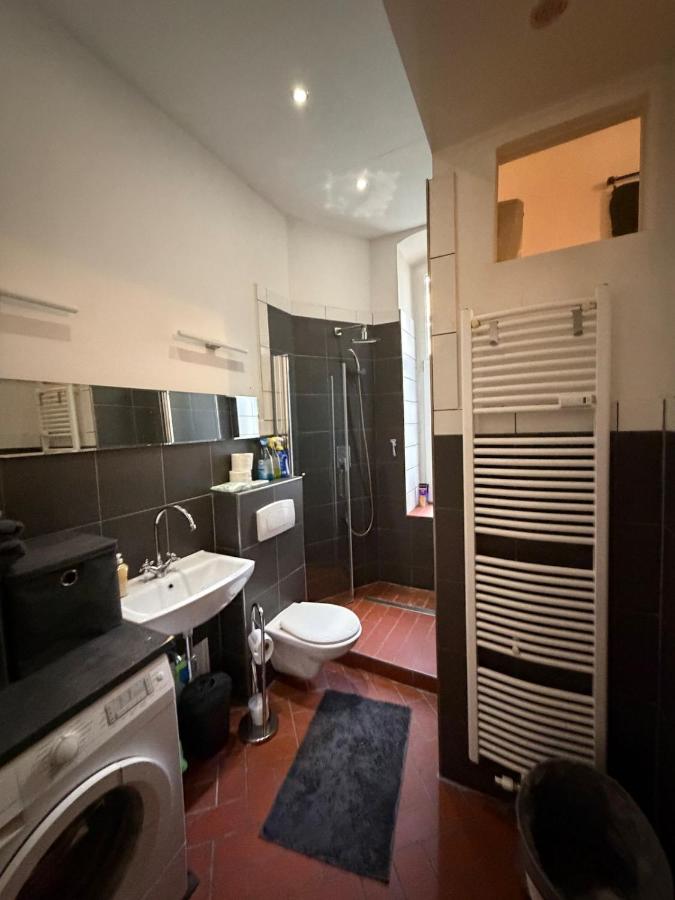 Beautiful old-building apartment with fireplace and piano 6 people - 3