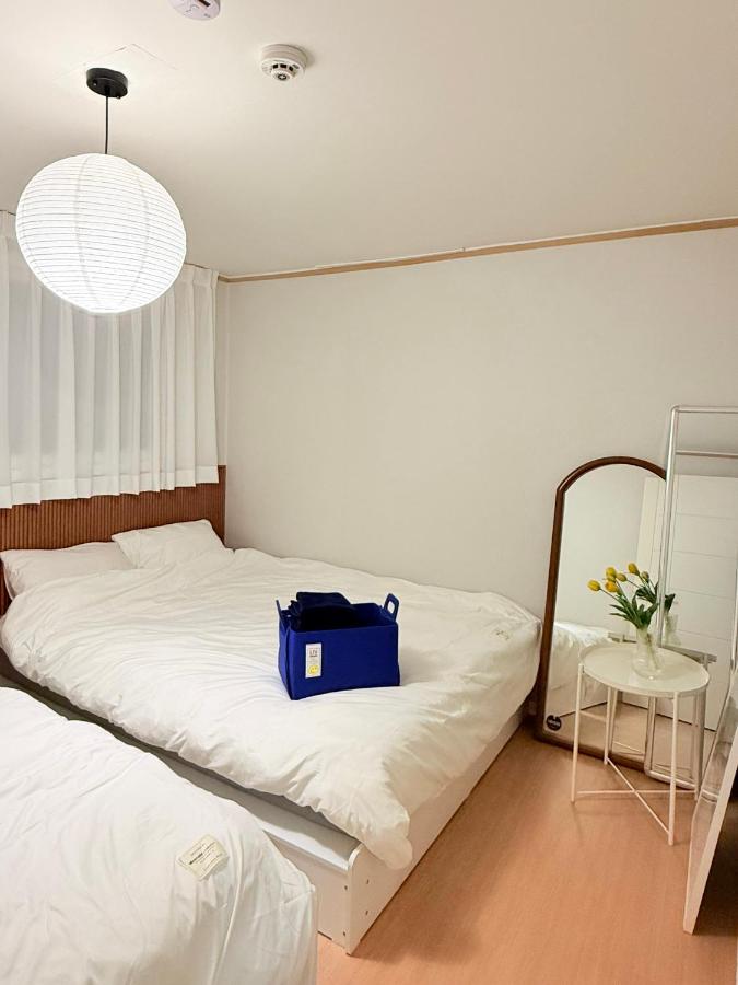 5min Walk to Hongdae Station 2BR for 6 Central Area - 5