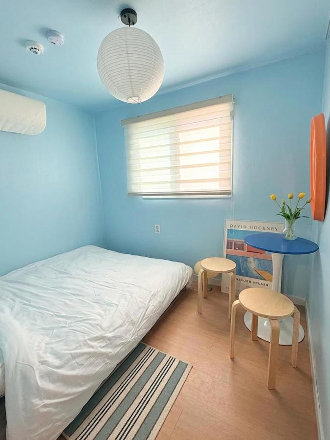 5min Walk to Hongdae Station 2BR for 6 Central Area - 2