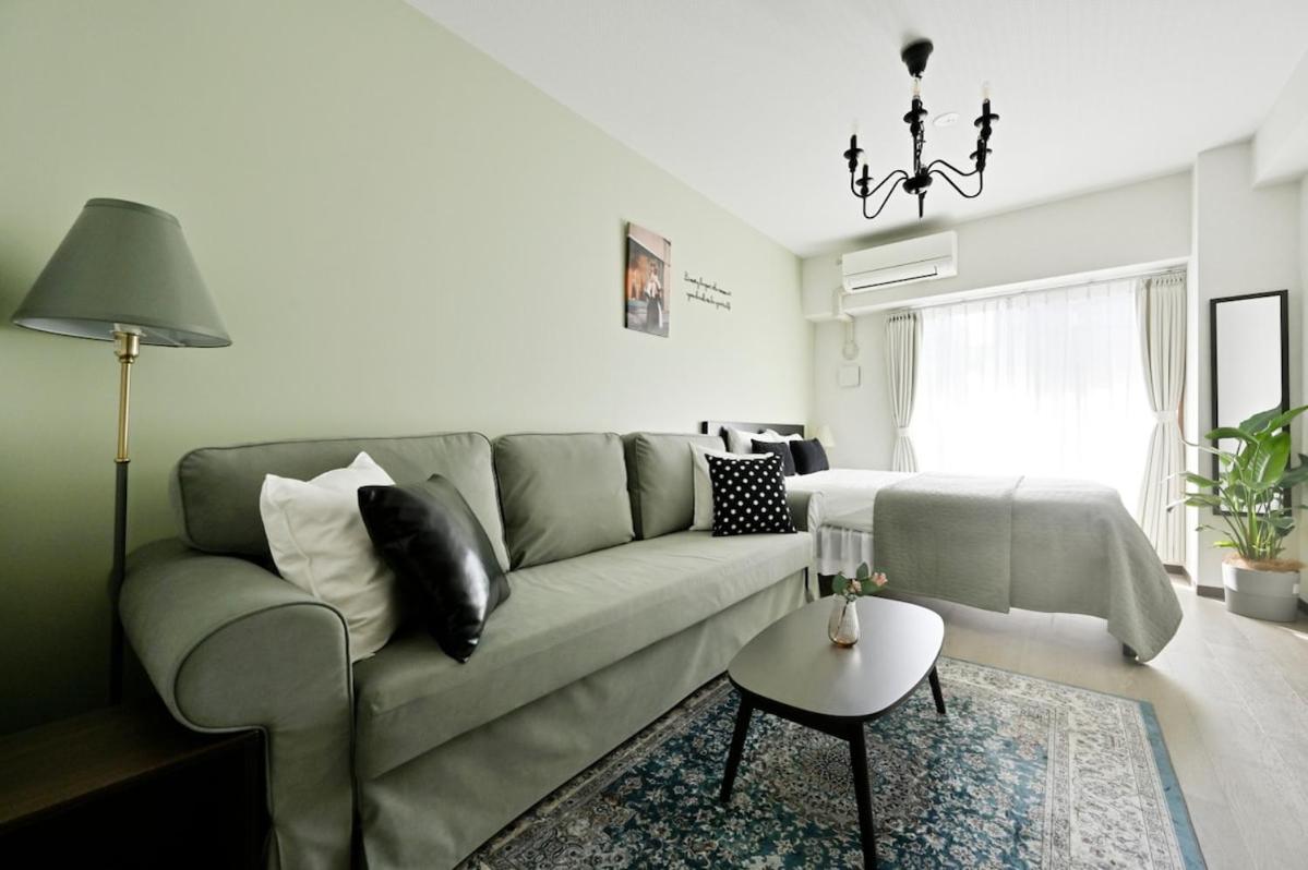 602Perfect Location 5 min to Nipponbashi, Near Namba