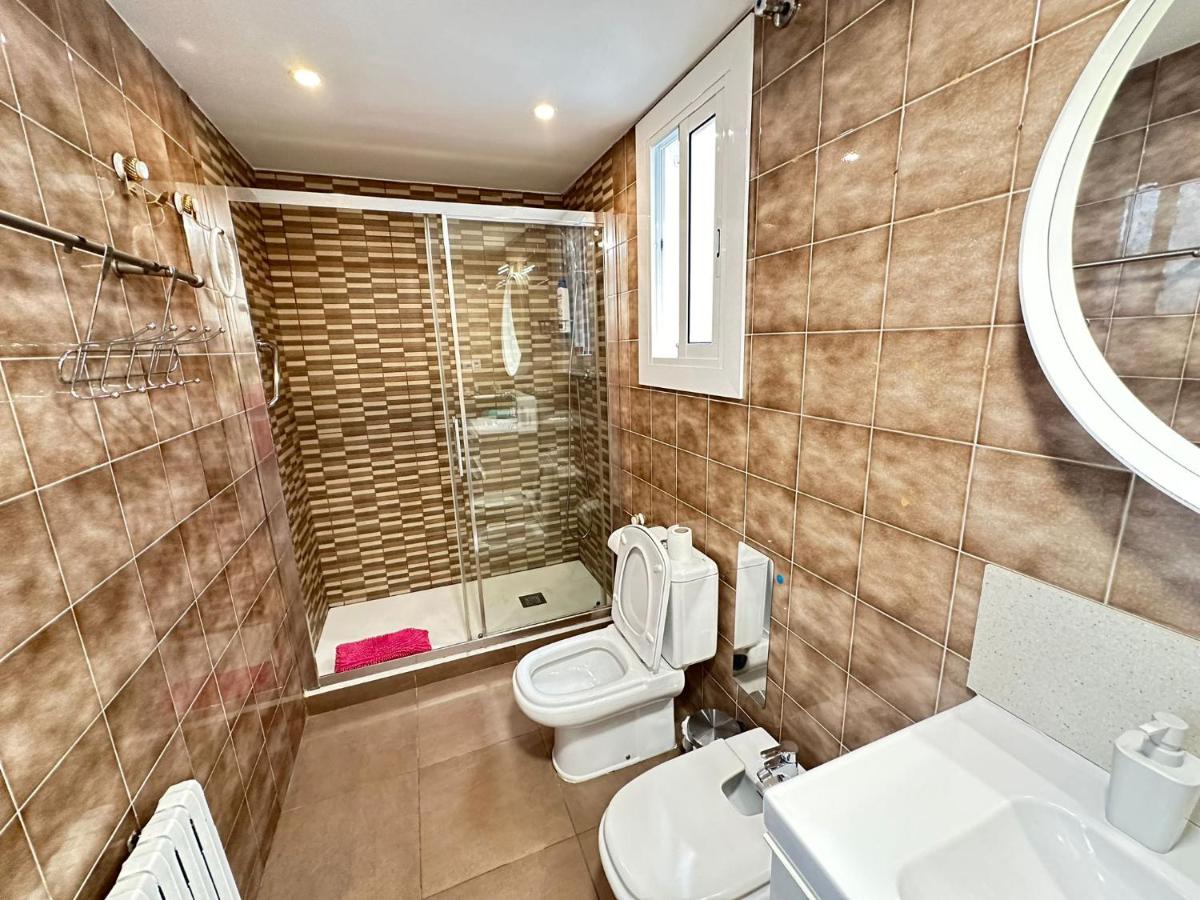 Rooms in Apartment Borrell - 3