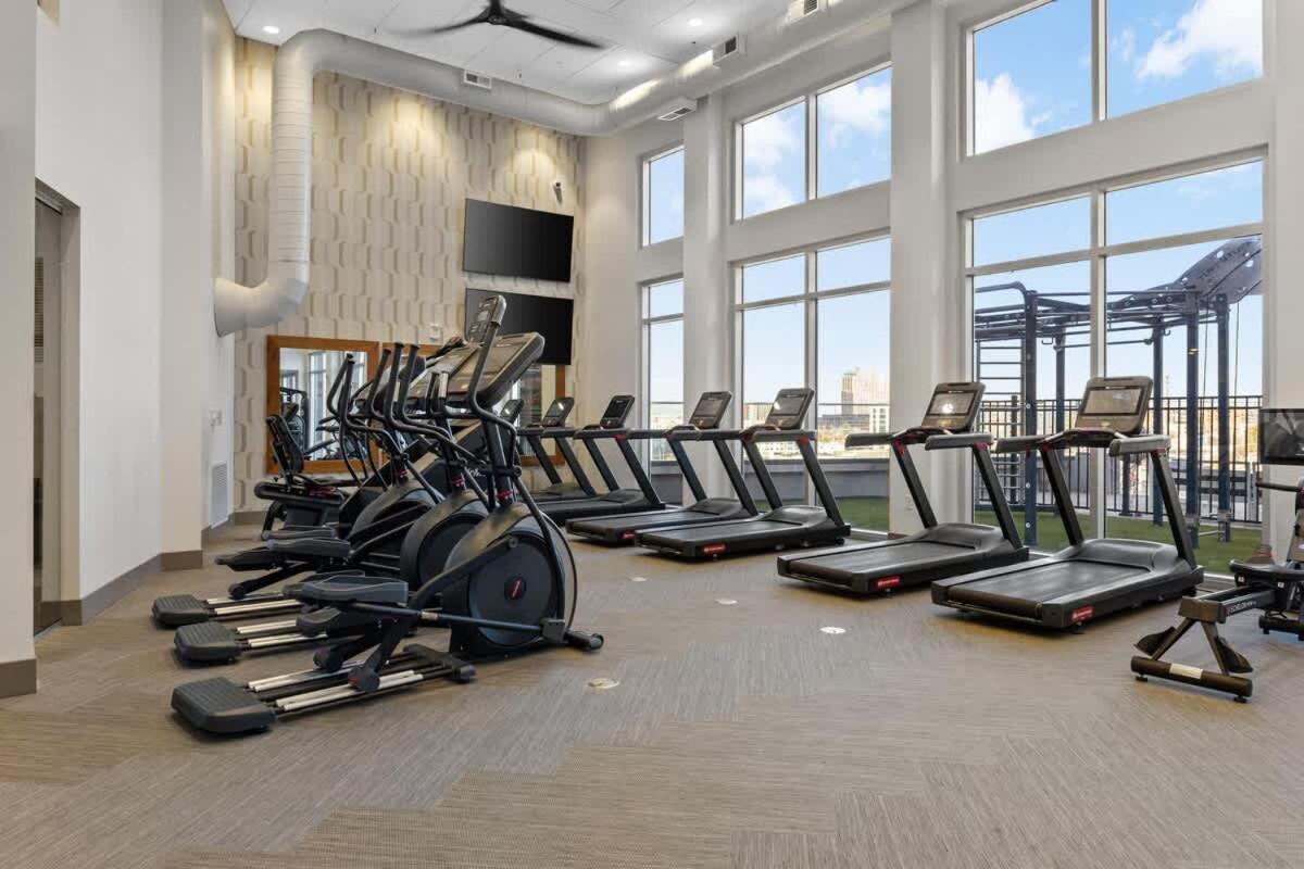 Modern Nashville 1BR Walk to Gulch and Broadway - 5