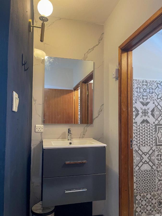 Bella 3 bed beachfront apartment - 3