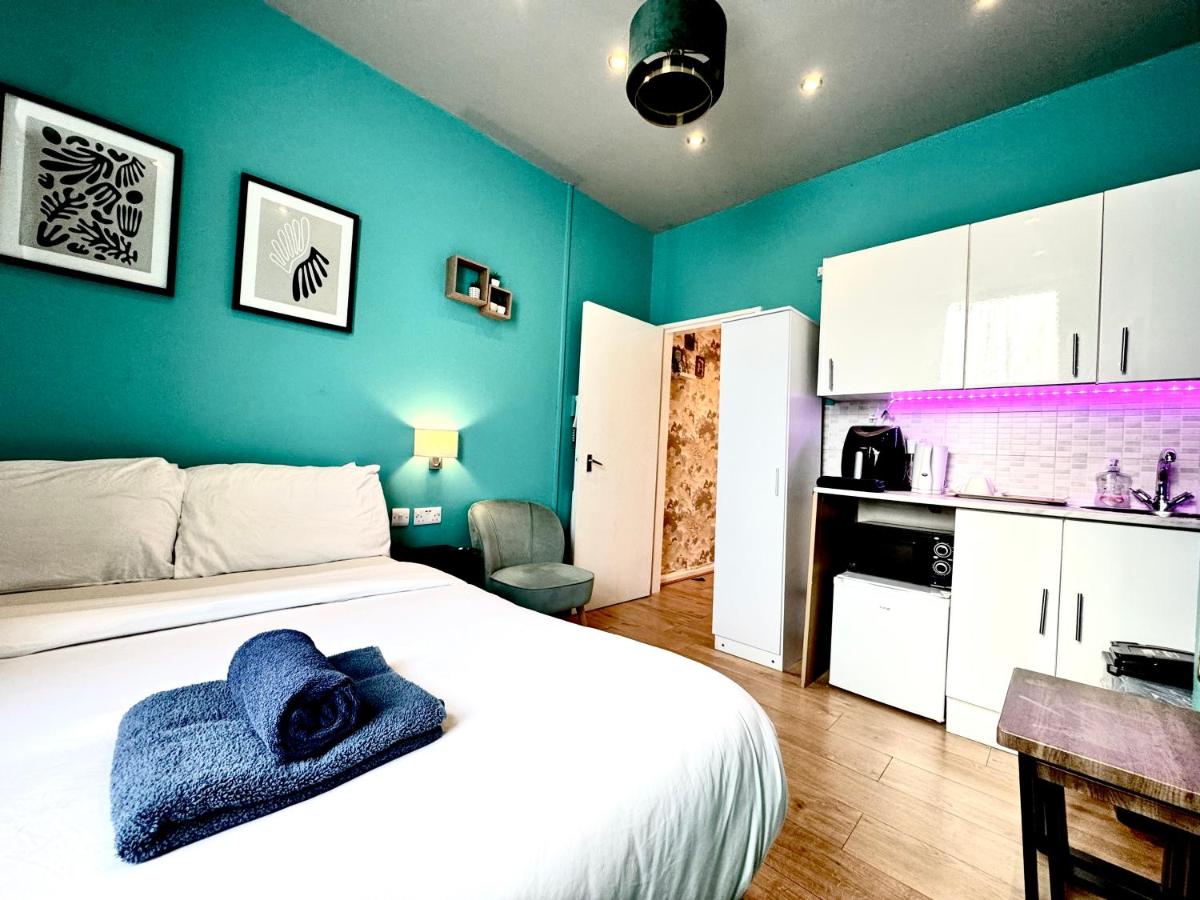 Modern city apartment - 4