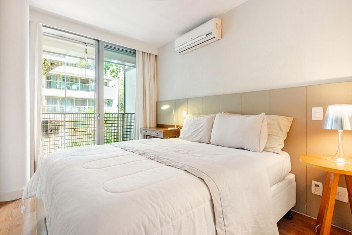 Apt in Leblon with 24-hour security, 2BR and balcony - 2