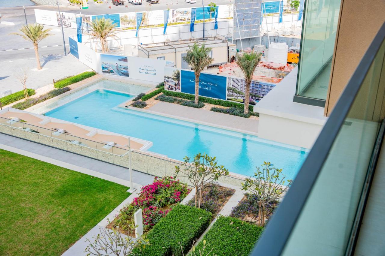 Beyond Stays - Luxury 2 Bedroom Waterfront Apartment with Sea Views - Port Rashid - 4