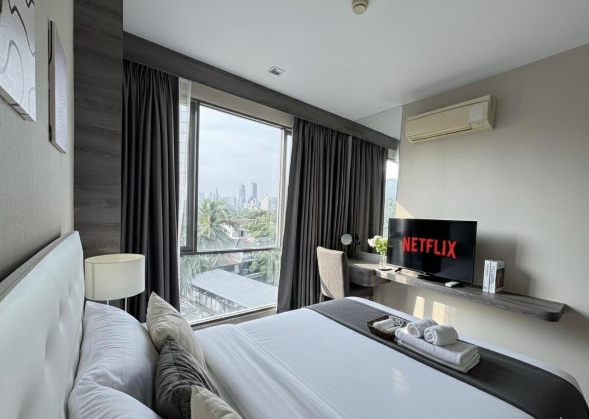 Luxury 2BR 2BA Trapezo Walk to MRT QSNCC - 3