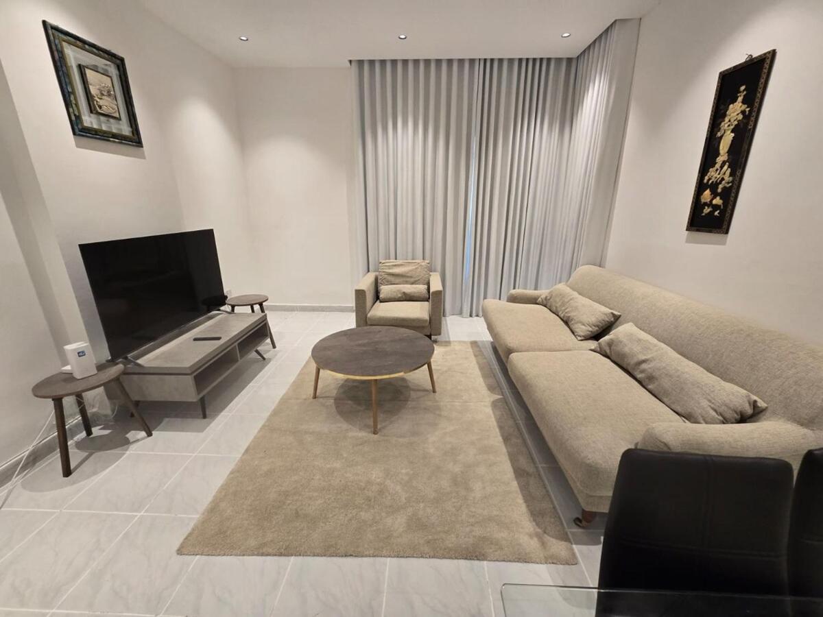 2 Bed room Apartment Luxurious - 5