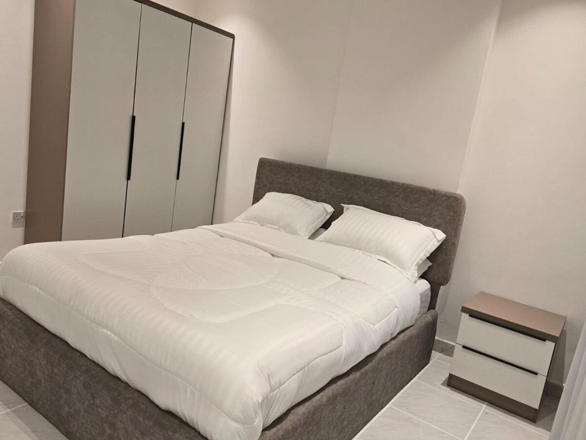 2 Bed room Apartment Luxurious - 2