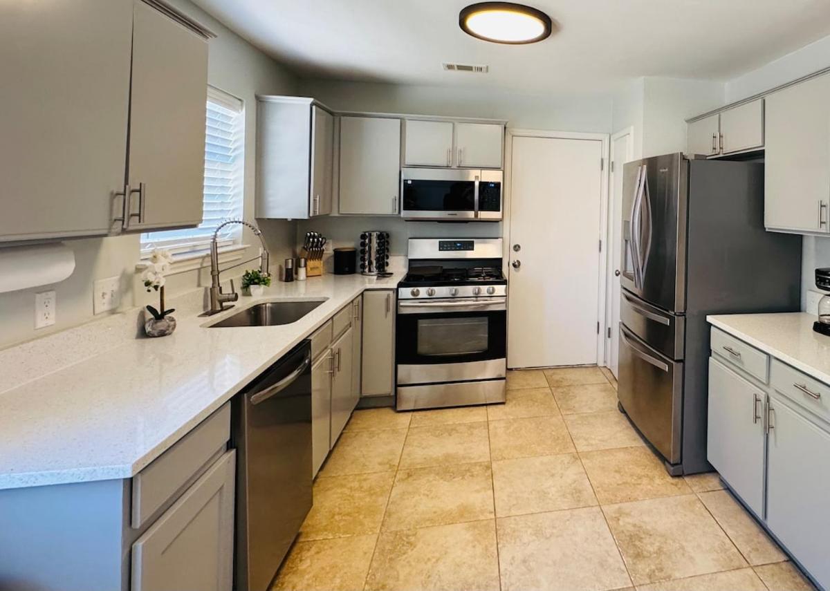 Austin Hotspot I Minutes to Airport, Downtown and F1 - 4