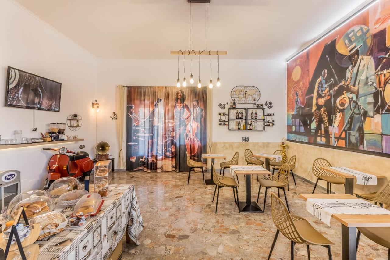 THAT'S LOVE Fiumicino airport Jazz-8min airport-100mt historic center - 4