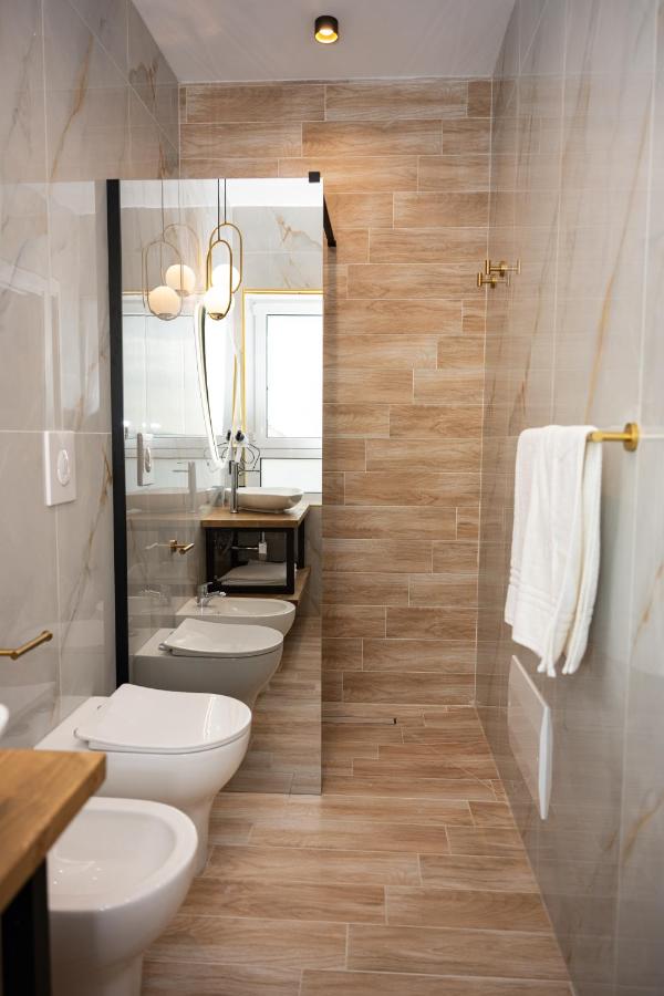 Sky Touch Suites Napoli - 4