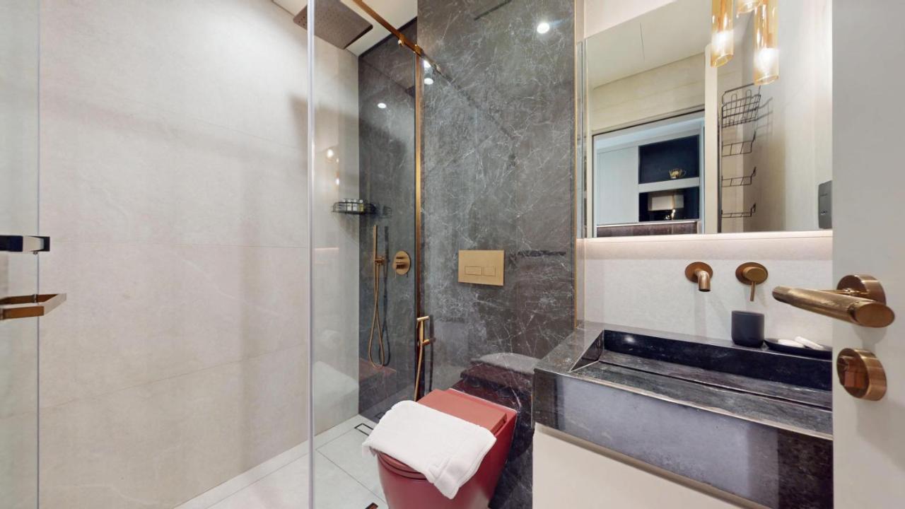 Vacationer Holiday Homes l Premium Studio l Close to Museum of the Future - 3