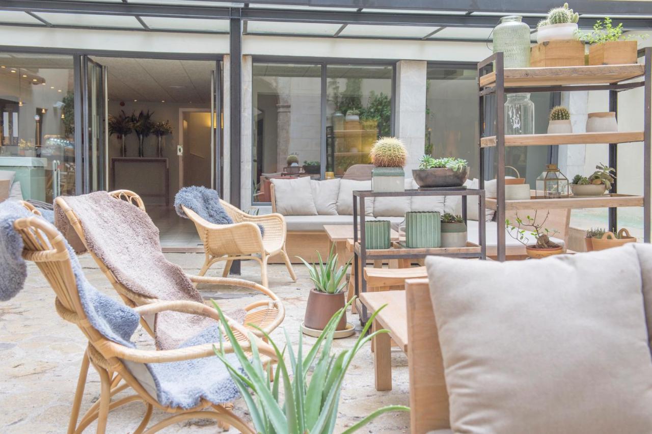 Petit Palace Hotel Tres in Palma de Mallorca - Historic Splendor. Modern Soul. Your Palace in Palma.
