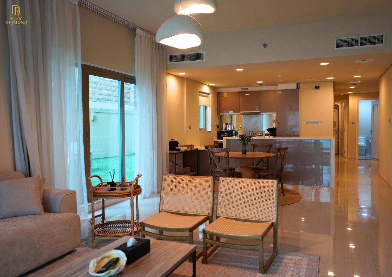 Sunlit Sea Breeze 2BR Retreat - 4