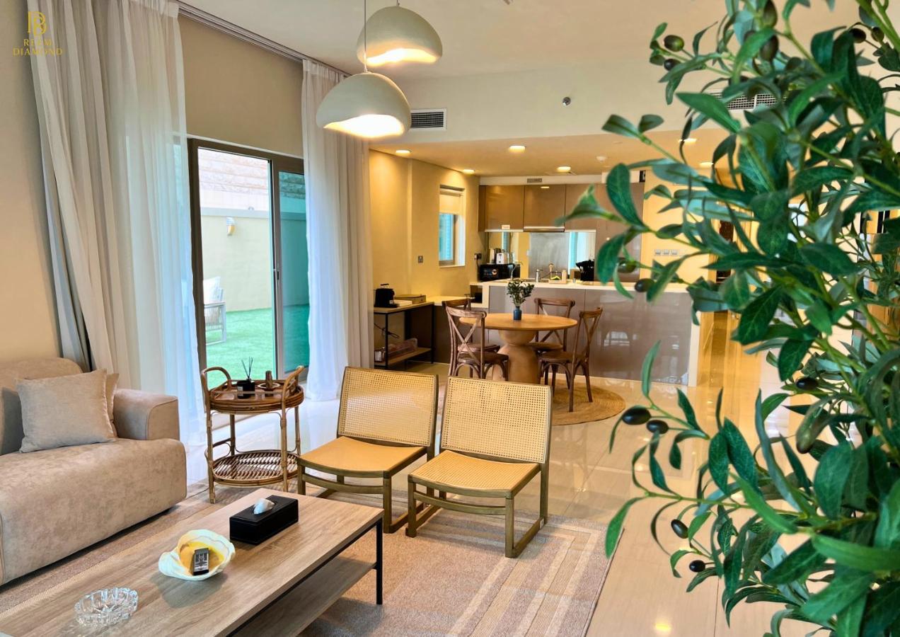 Sunlit Sea Breeze 2BR Retreat - 5