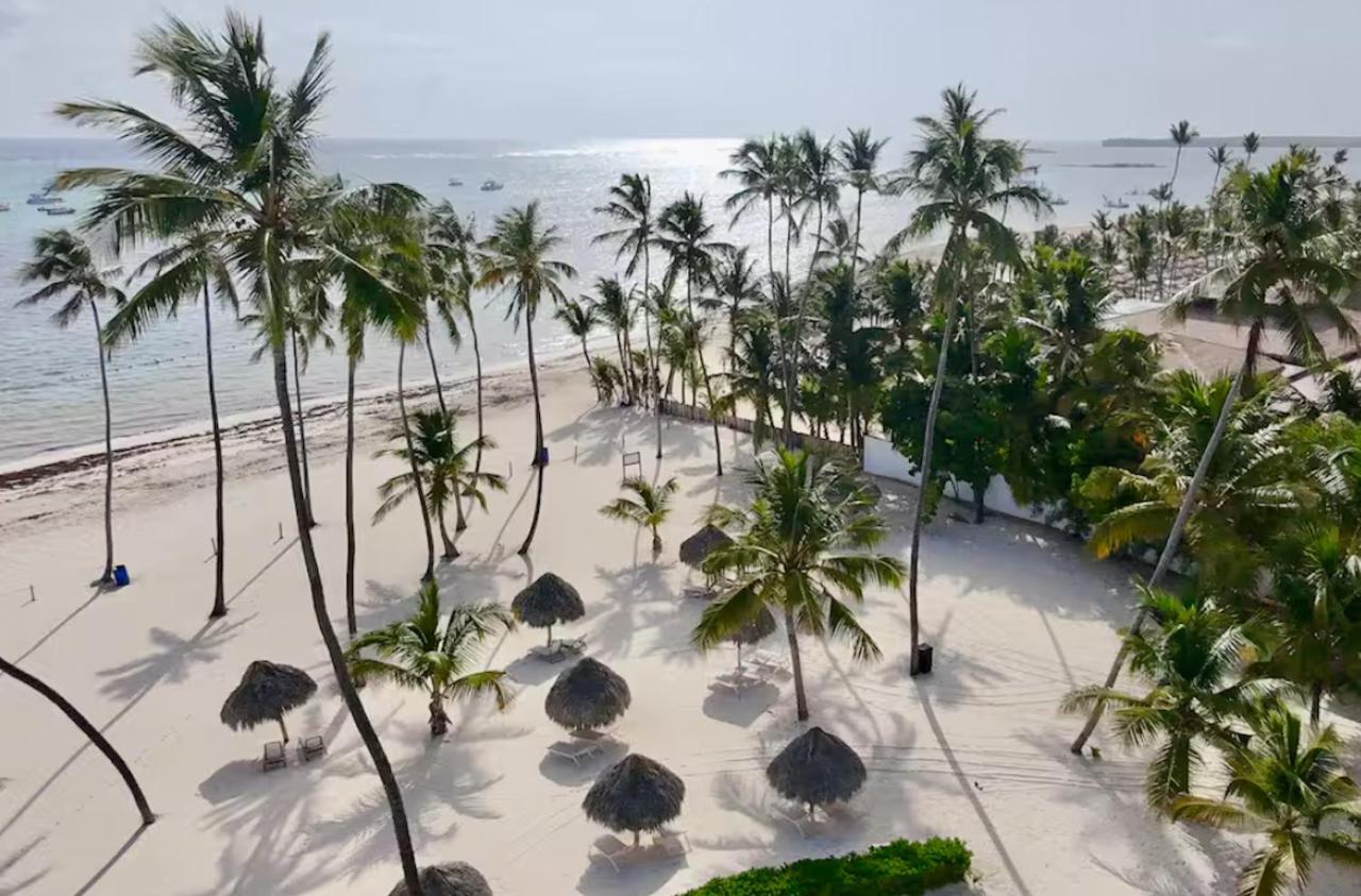 Sunshine studios at Playa Los Corales