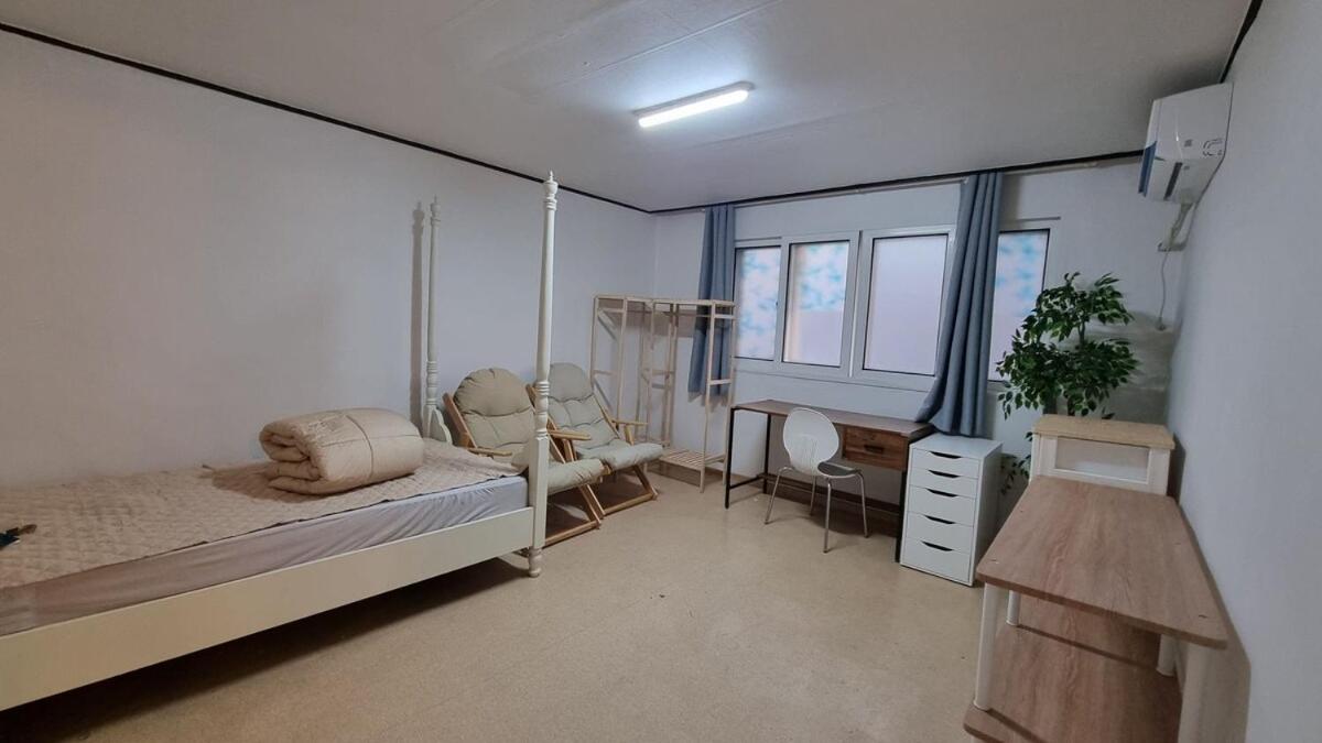 Sinchon IHWA univ easy to access - 5