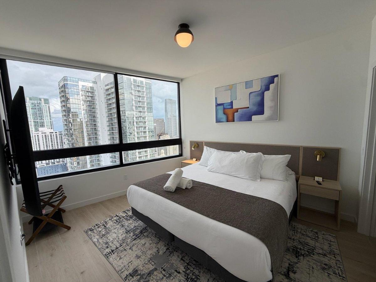 Downtown Miami Stay with Pool and Fitness Center - 2