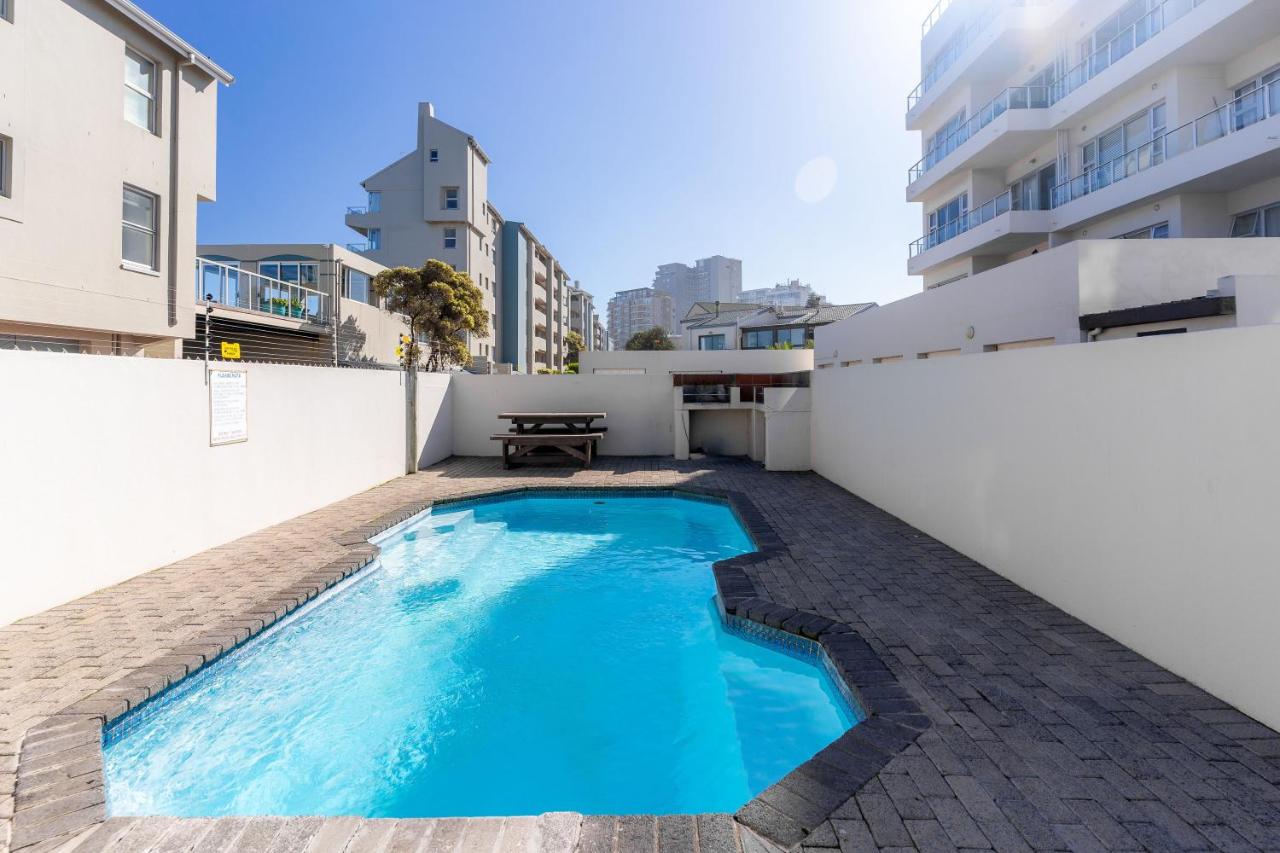 Beachfront Bliss with Pool & Ocean Views - 4