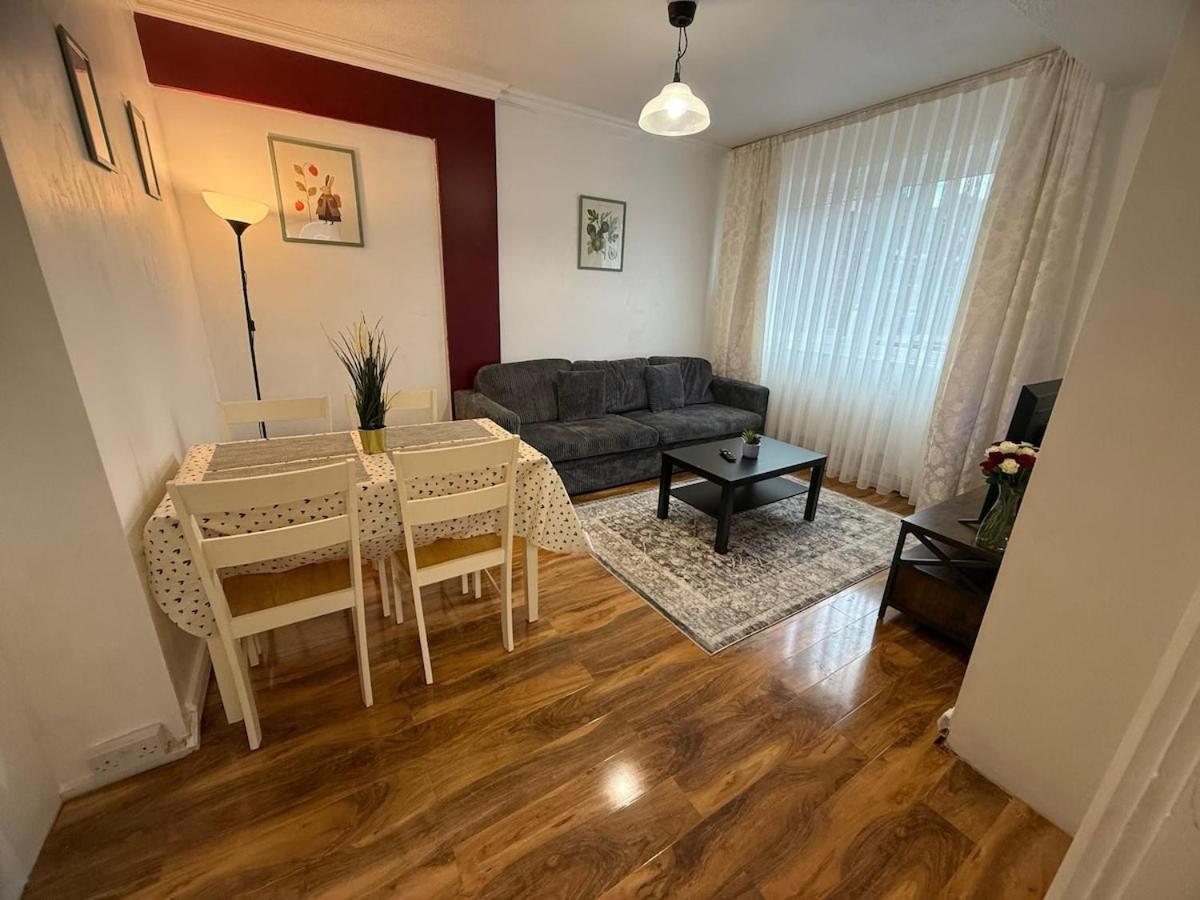 Entire flat near the River Thames