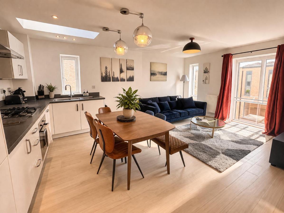 Olea Tree House with Free Parking close to Addenbrooke's