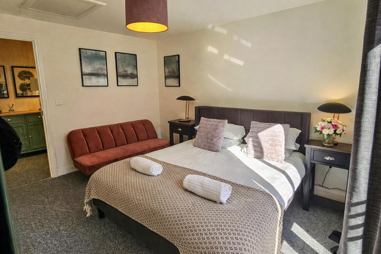 Olea Tree House with Free Parking close to Addenbrooke's - 2
