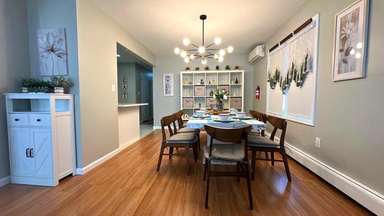 Spacious Modern 3BR2BA Free Parking Near NYC - 4